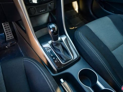 Used 2013 Hyundai Elantra GT w/ Touch & Go Pkg image 21