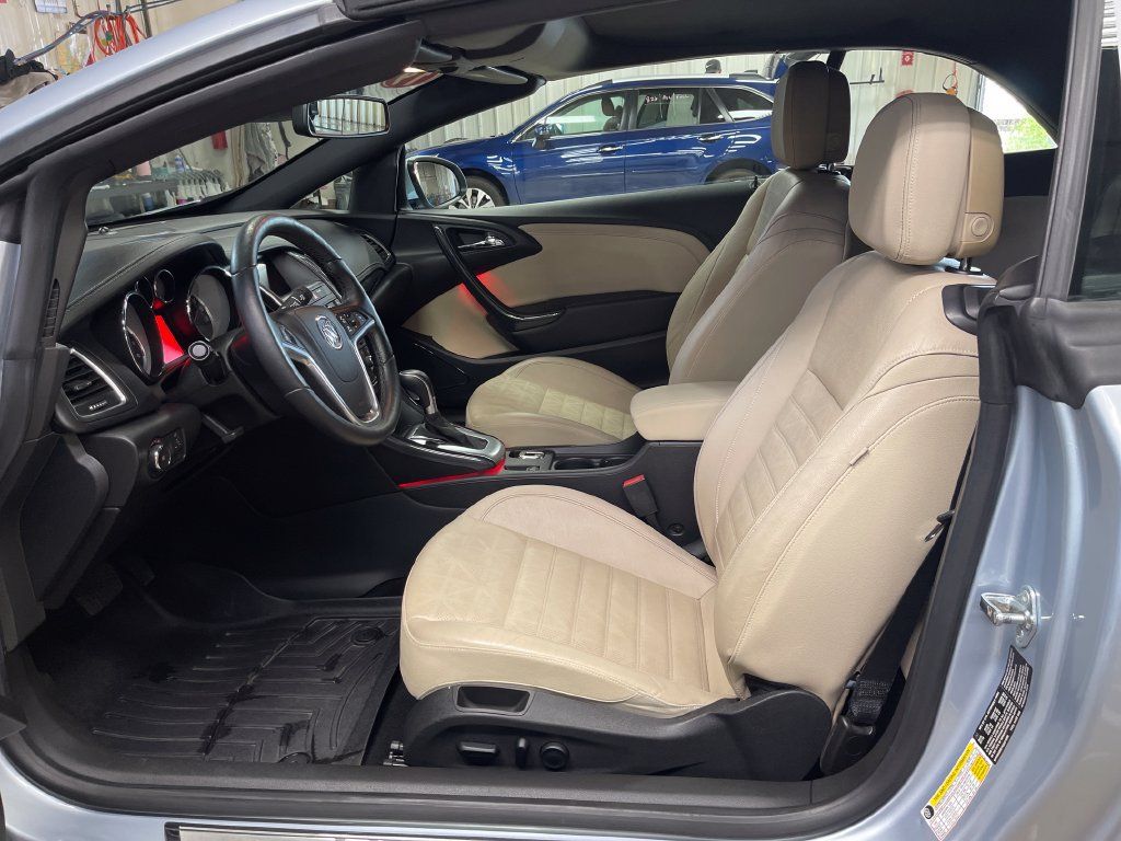 Used 2019 Buick Cascada Premium FWD image 14