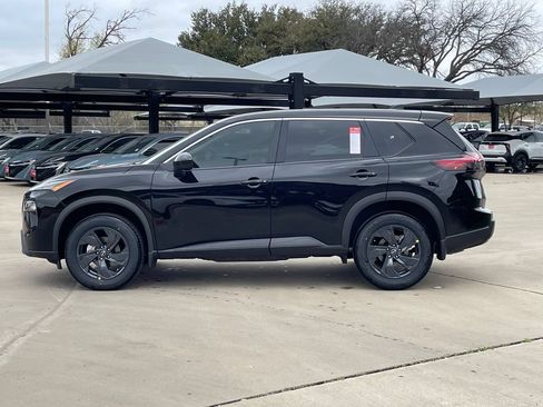 Used 2026 Nissan Rogue SV w/ Cold Weather Package FWD image 2