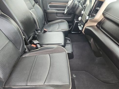 Used 2024 RAM 2500 Laramie AWD/4WD image 15