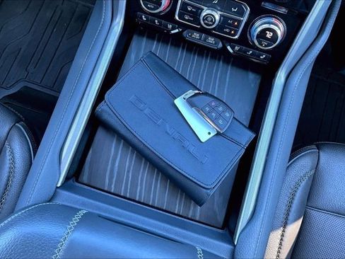 Used 2021 GMC Yukon XL Denali image 34