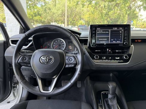 Used 2021 Toyota Corolla SE w/ SE Premium Package FWD image 6