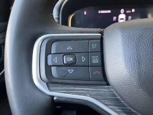 Used 2024 Jeep Wagoneer L Series II w/ Flexible Seating Group AWD/4WD image 28
