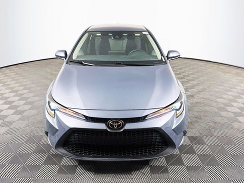 Used 2022 Toyota Corolla L FWD image 2