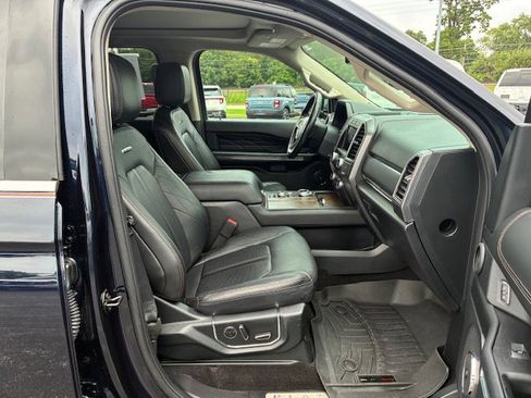 Used 2021 Ford Expedition Platinum image 14