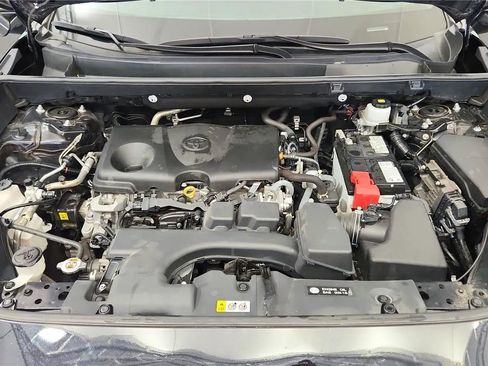 Used 2024 Toyota RAV4 XLE FWD image 20