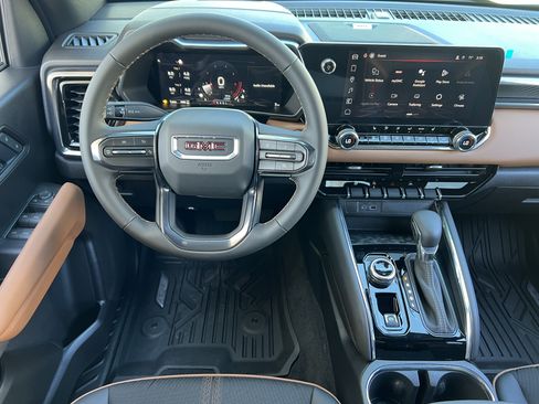 New 2026 GMC Canyon AT4 w/ Technology Plus Package AWD/4WD image 29