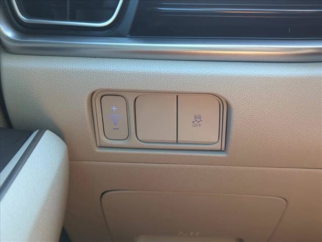 Used 2024 Kia Sorento S w/ Panoramic Sunroof Package FWD image 20