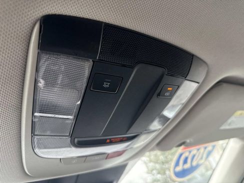 Used 2022 Kia Sorento S image 23