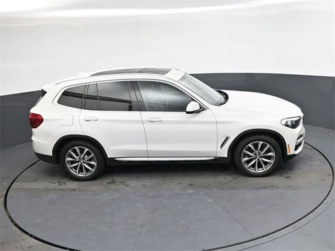 Used 2019 BMW X3 xDrive30i w/ Driving Assistance Package image 17