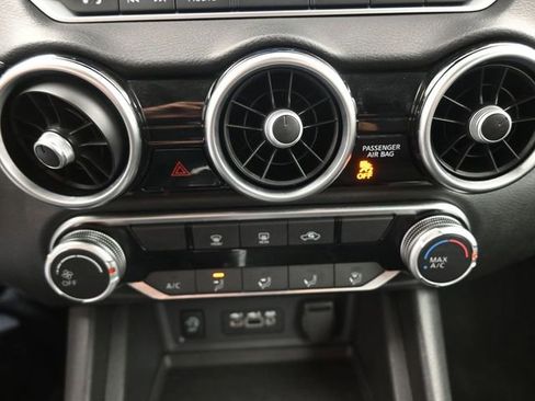 Certified 2024 Nissan Sentra SV image 9