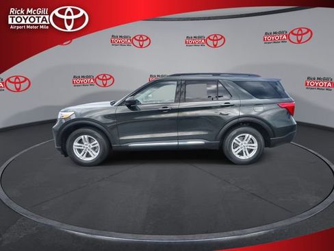 Used 2023 Ford Explorer XLT w/ Equipment Group 202A AWD/4WD image 5