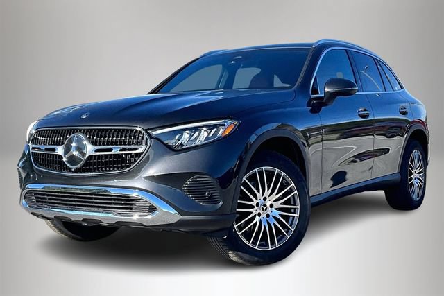 Certified 2026 Mercedes-Benz GLC 300 4MATIC image 2