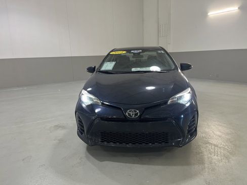 Used 2018 Toyota Corolla SE image 2