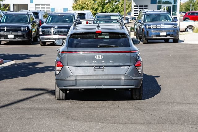 Certified 2025 Hyundai Kona SEL FWD image 4