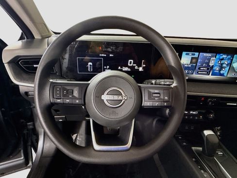 Used 2026 Nissan Kicks SV FWD image 13