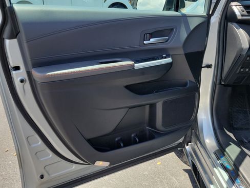 Used 2024 Toyota Sienna XSE w/ XSE Plus Package AWD/4WD image 18