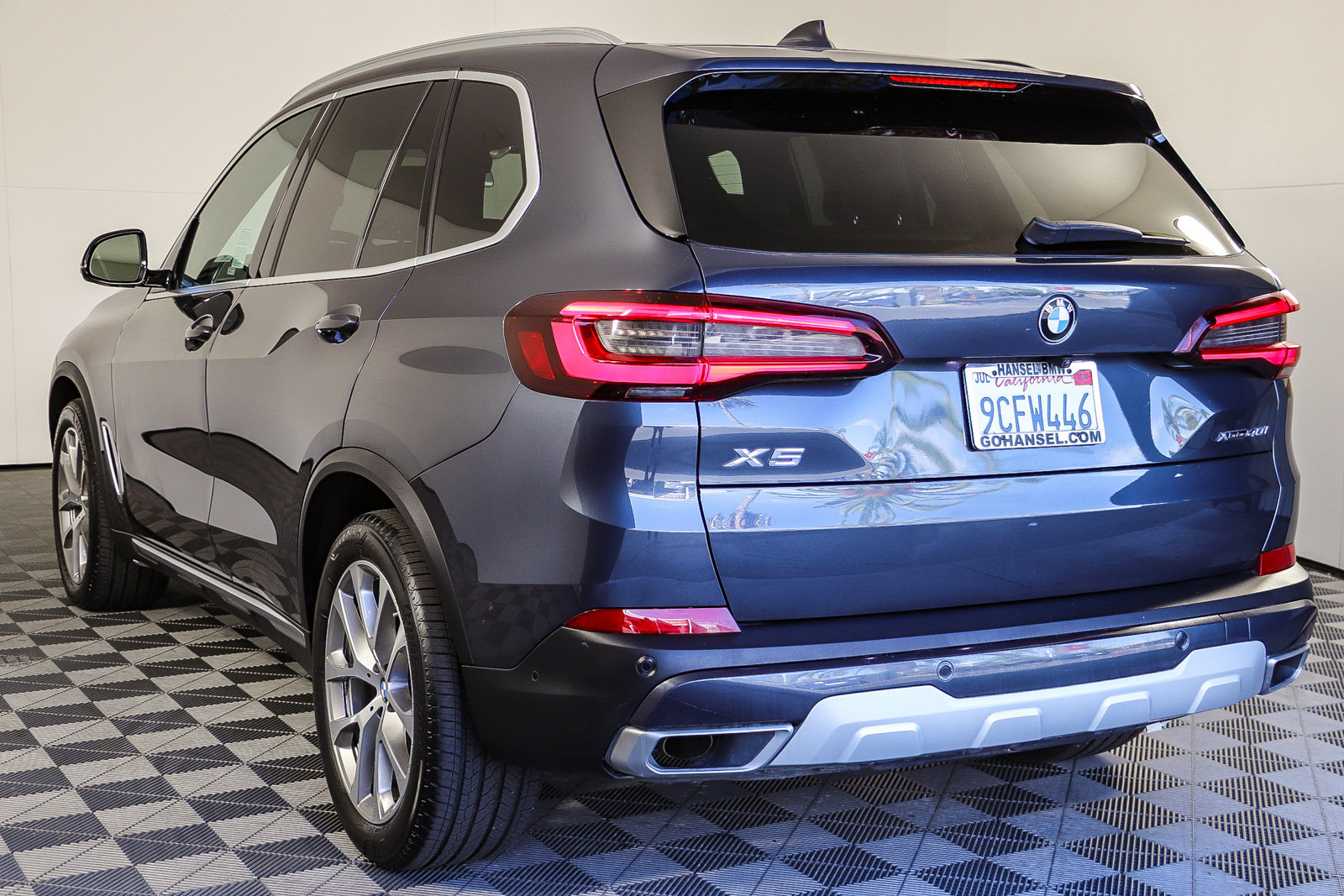Used 2022 BMW X5 xDrive40i w/ Premium Package AWD/4WD image 6