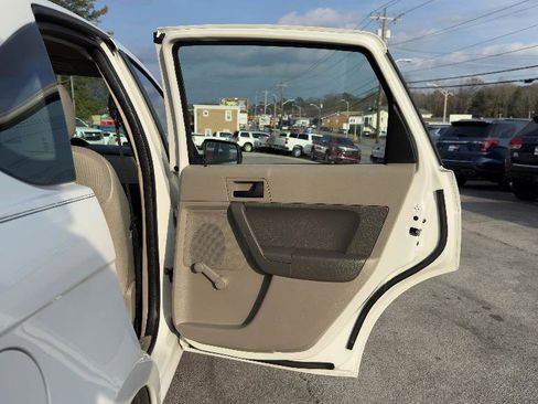 Used 2009 Ford Focus S image 21