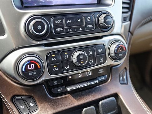 Used 2015 Chevrolet Tahoe LT w/ Luxury Package RWD image 31