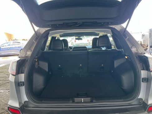 Used 2020 Jeep Cherokee Latitude Plus FWD image 15