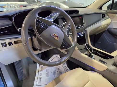 Used 2019 Cadillac XT5 Luxury AWD/4WD image 4