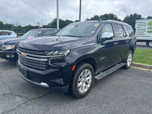 Used 2021 Chevrolet Tahoe Premier w/ Premium Package AWD/4WD image 3