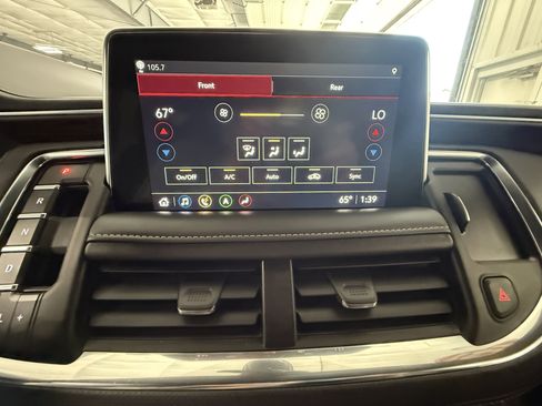 Used 2021 Chevrolet Suburban Premier w/ Premium Package AWD/4WD image 36