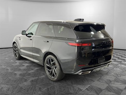 New 2026 Land Rover Range Rover Sport Dynamic SE image 3