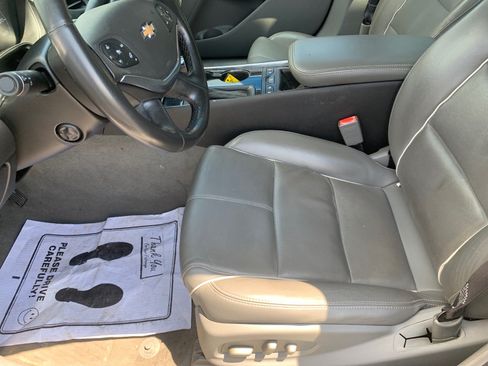 Used 2018 Chevrolet Impala Premier w/ Premier Confidence Package FWD image 6