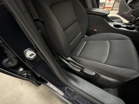 Used 2023 Chevrolet Malibu LT FWD image 17