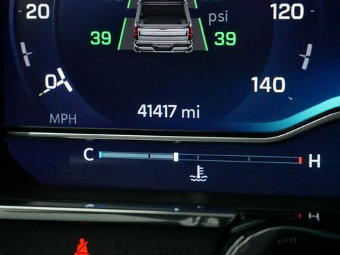 Used 2024 Chevrolet Silverado 1500 ZR2 image 22