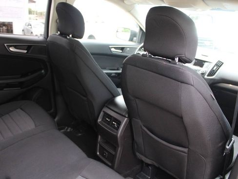Used 2018 Ford Edge SE AWD/4WD image 10