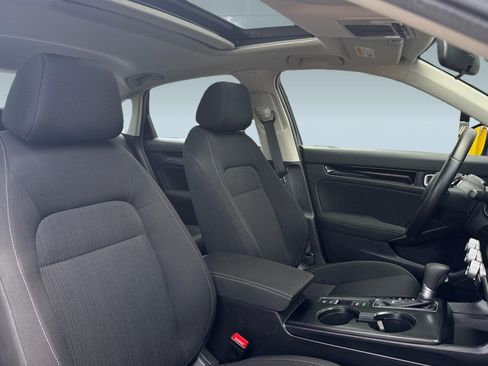 Certified 2024 Honda Civic EX image 30