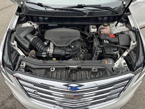 Used 2019 Cadillac XT5 Luxury AWD/4WD image 12