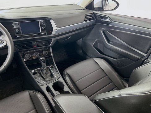 Used 2022 Volkswagen Jetta SE FWD image 22