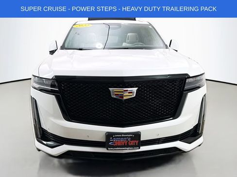 Used 2022 Cadillac Escalade ESV Sport Platinum w/ Heavy-Duty Trailer Package AWD/4WD image 2