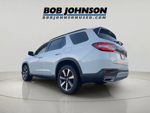 Used 2023 Honda Pilot Elite image 5