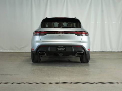 Certified 2025 Porsche Macan AWD/4WD image 6