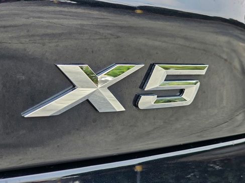 Used 2023 BMW X5 xDrive40i w/ M Sport Package image 12
