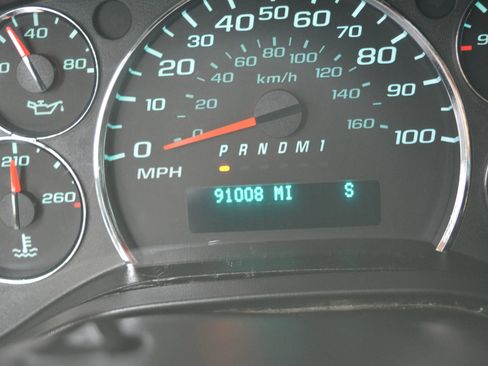 Used 2014 Chevrolet Express 2500 Extended image 15