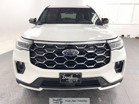 New 2026 Ford Explorer Platinum RWD image 2