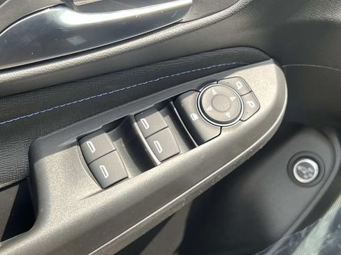 New 2026 Buick Envista Sport Touring w/ Convenience I Package FWD image 15