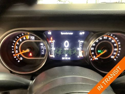 Used 2022 Jeep Gladiator Sport AWD/4WD image 31