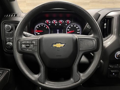 Used 2024 Chevrolet Silverado 2500 Custom w/ Custom Value Package image 24