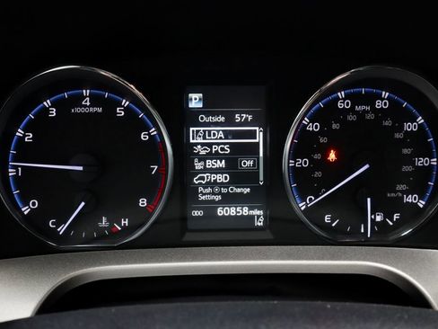Used 2018 Toyota RAV4 Limited w/ All Weather Liner Package AWD/4WD image 29