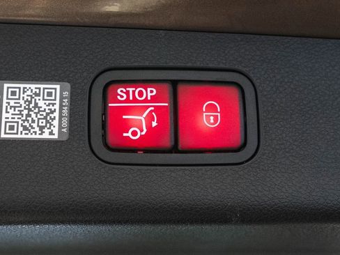 Used 2025 Mercedes-Benz E 450 4MATIC All-Terrain Wagon image 36