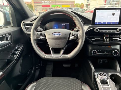 Used 2025 Ford Escape ST-Line Select AWD/4WD image 21