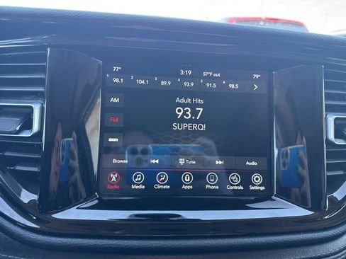 Used 2021 Dodge Durango SXT image 26