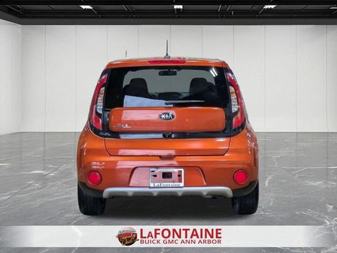 Used 2018 Kia Soul + FWD image 3